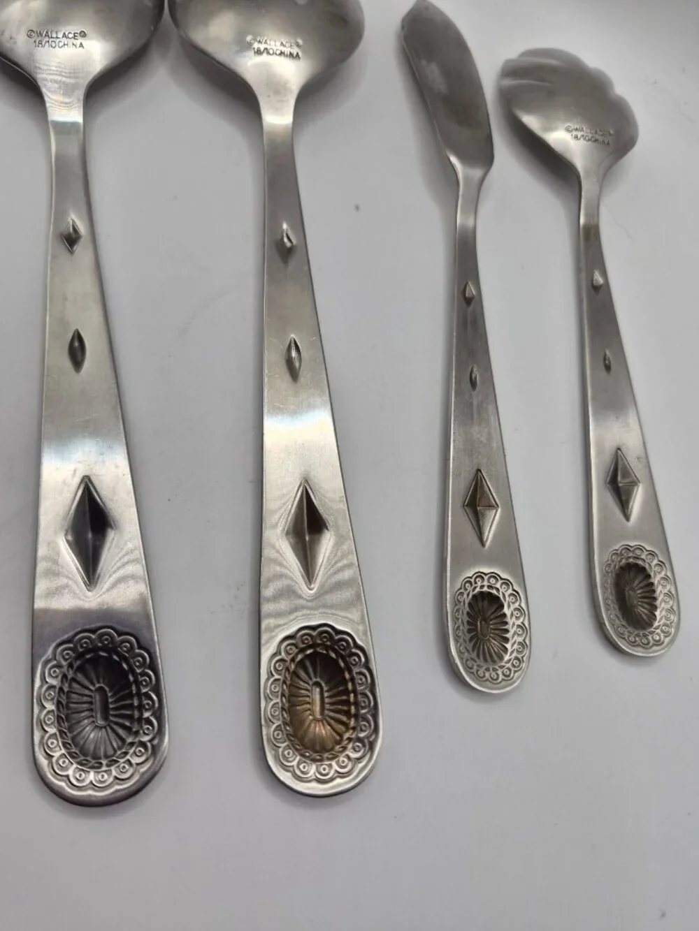 Wallace Taos 18/10 Stainless Steel Serveware Set Southwestern Design Handles